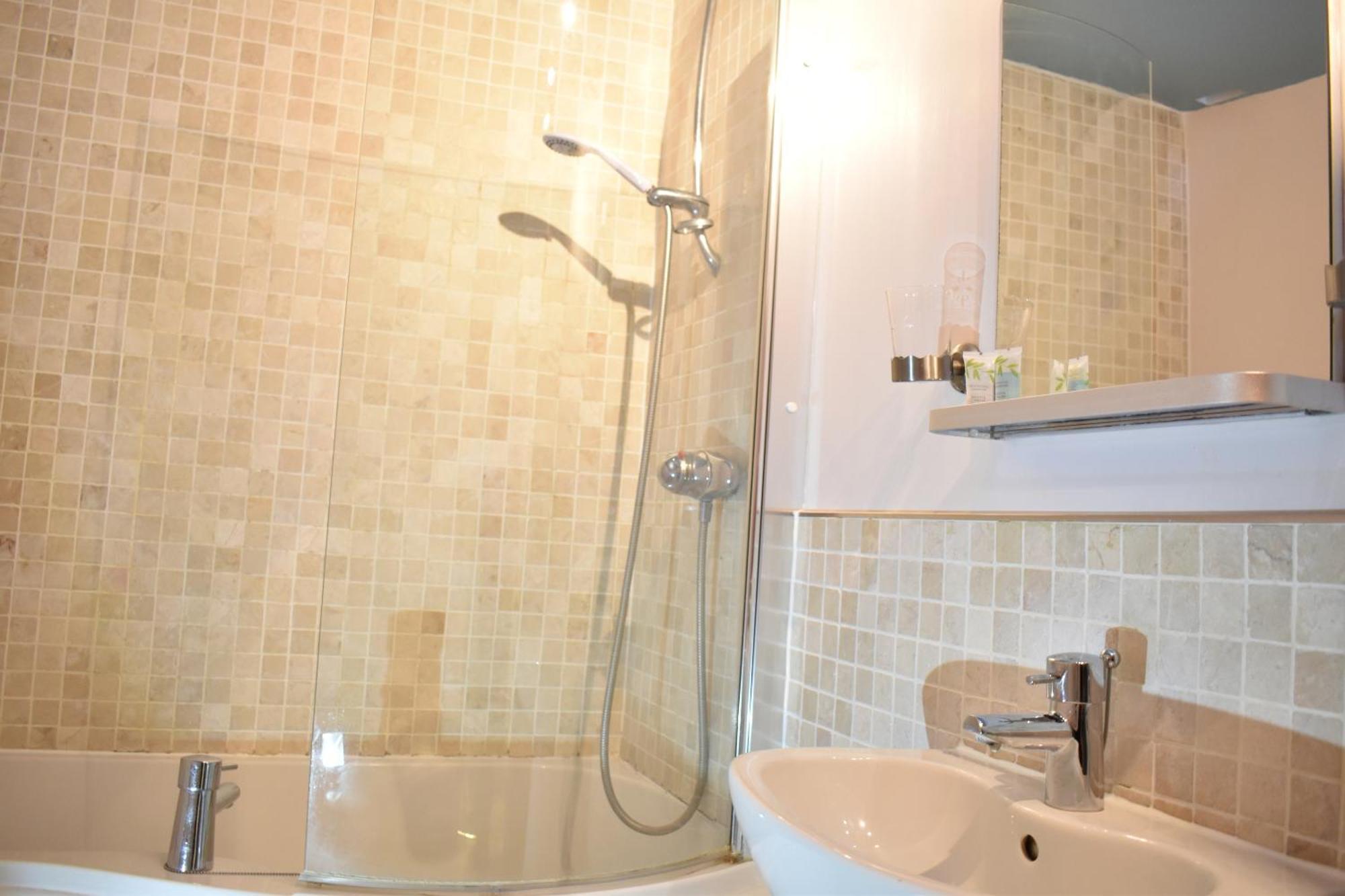 Davenford Cotswold Gardens Bed & Breakfast Stow-on-the-Wold Ngoại thất bức ảnh